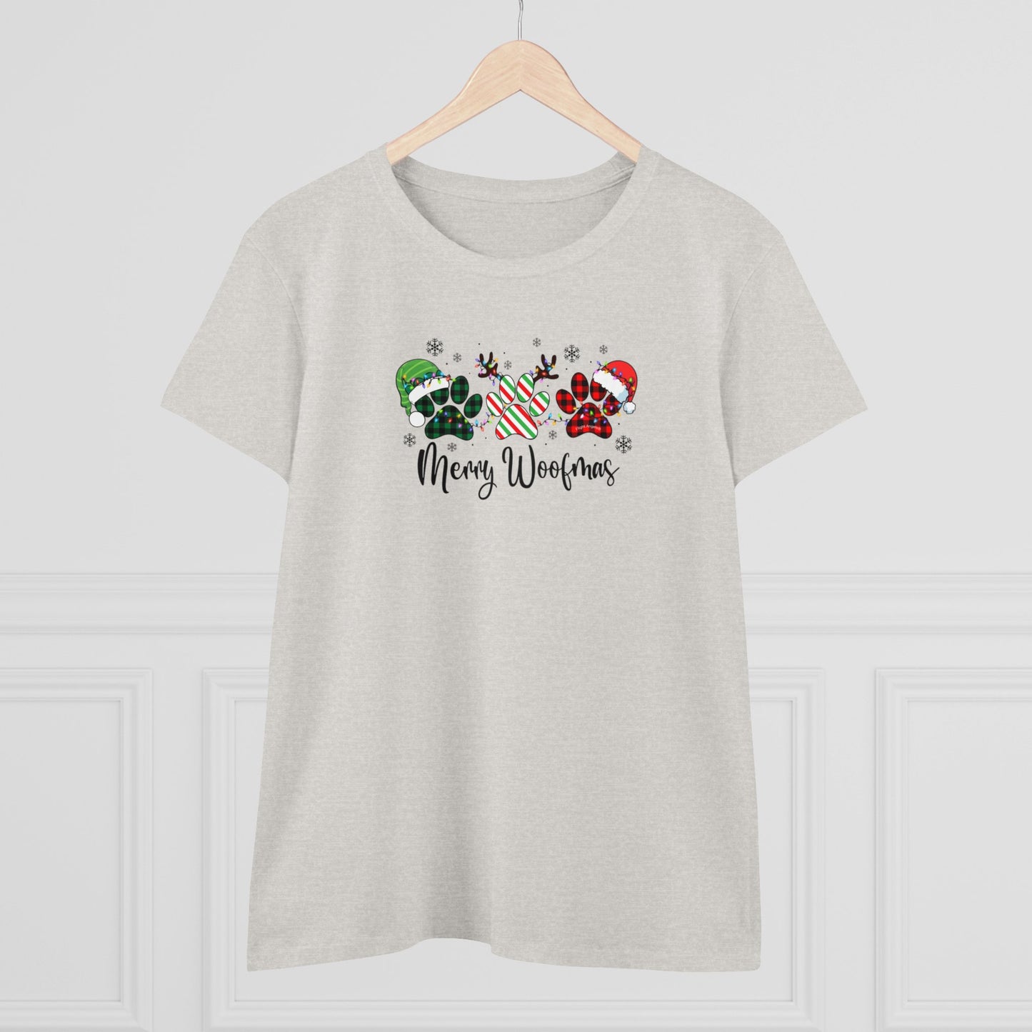 Merry Woofmas Paws Women's Tee