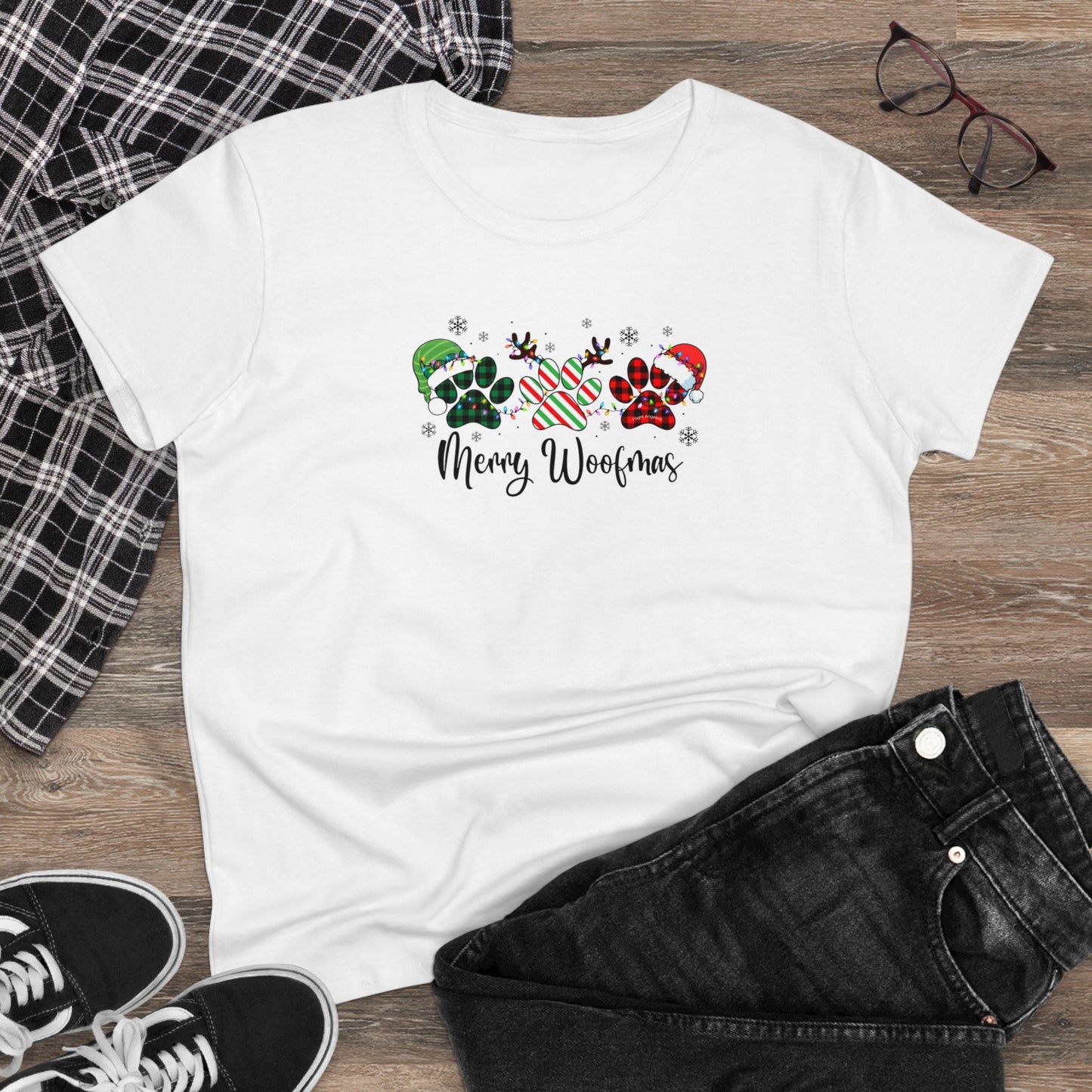 Merry Woofmas Paws Women's Tee
