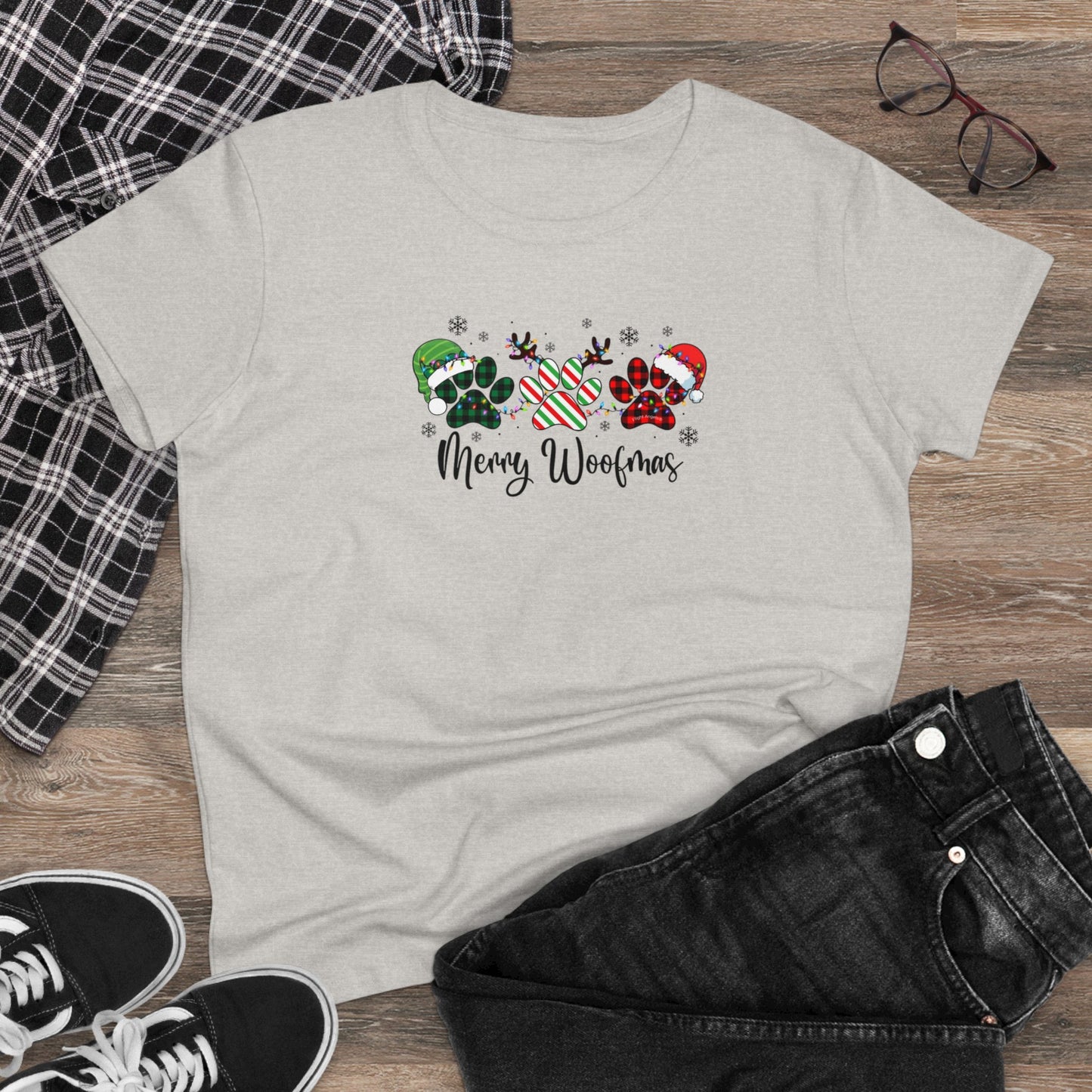 Merry Woofmas Paws Women's Tee