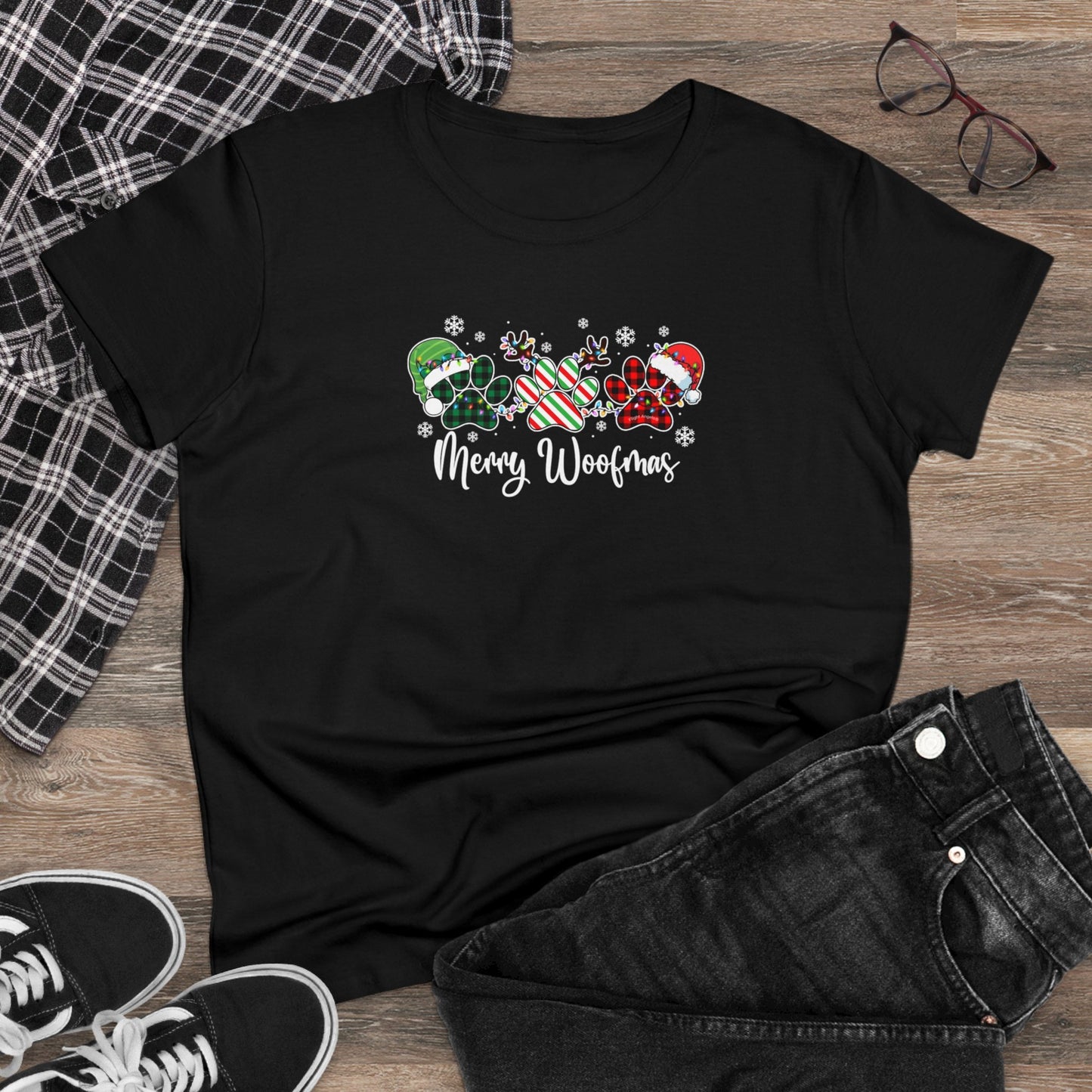 Merry Woofmas Paws Women's Tee